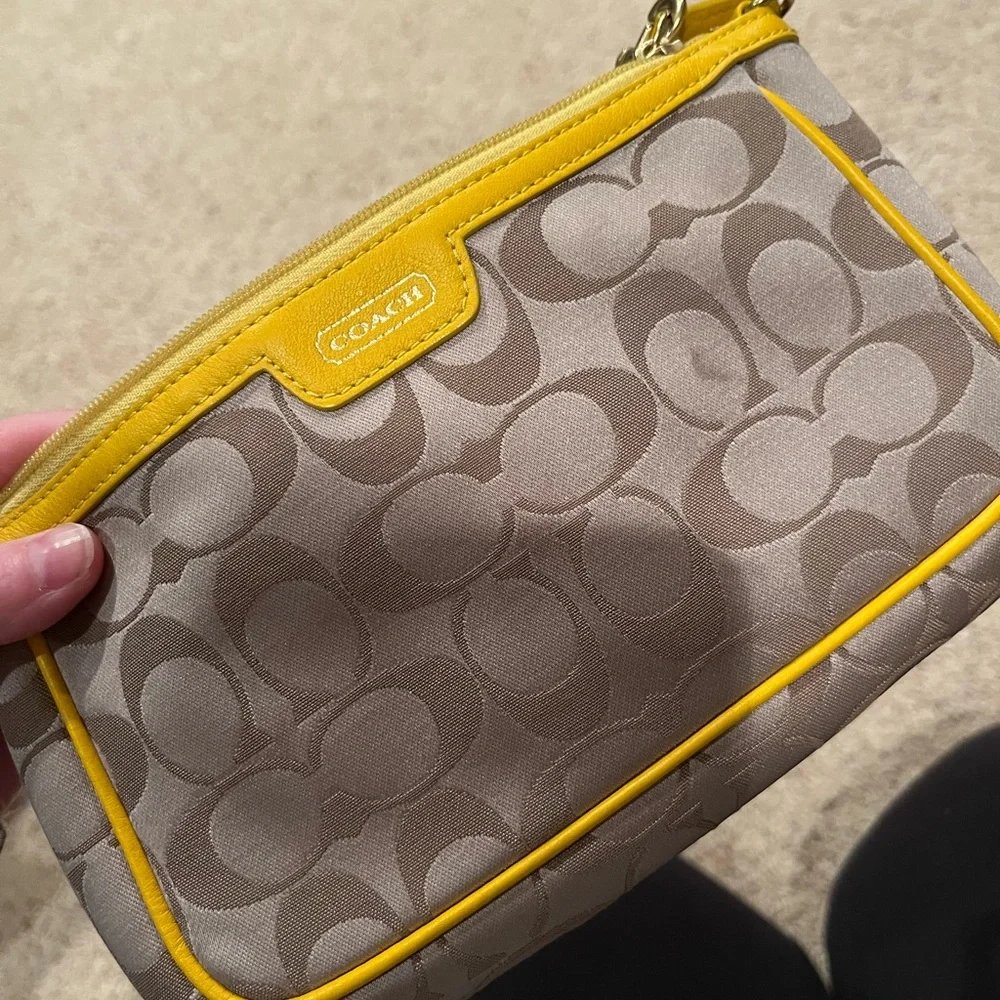 Coach wristlet! Great condition. - Picture 6 of 6